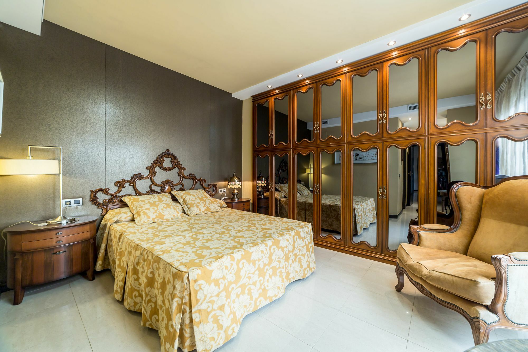 Appartamento Travel Habitat Ático Ciutat Vella. Valenza Esterno foto